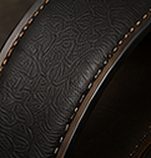 Cinto Couro Reversível na cor preto/caramelo, detalhe: outro