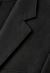 Costume Executivo na cor chumbo, detalhe da gola