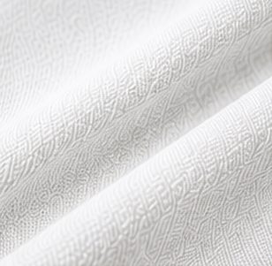 Polo Piquet Essencial na cor branco, detalhe do tecido
